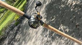 Abu Garcia Max4pro Choas Tackle Shock And Ave Musky/sturgoen Rod Right-hand Mh Fast Cork