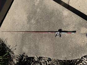 Jpt10shha Bass Pro Shop Johnny Morris Platinum Rod And Left Handed Bait Caster