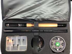 Cr808-45f Crystal River 8 Graphite Fly Fishing Rod Executive Series Case Cr808 45f