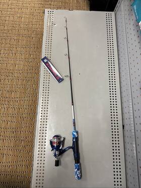 Favorite 842424121097 30 Inch Defender Ice Fishing Rod And Reel Combo