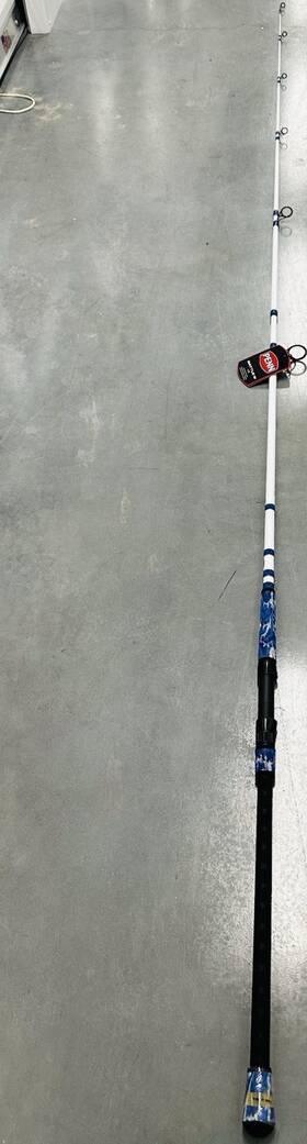 Penn Btliile1530s902mh Battle Iii Le 9 Ft Medium Heavy Rod And Reel Combo White/blue