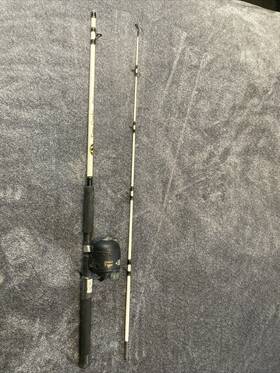 Psc015236 Shakespeare Vtg Fishing Tiger Spincasting Combo