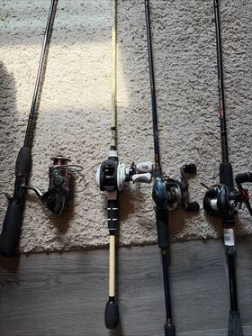 Shakespeare Skpcontbw50/702m Fishing Lot Of Rods And Reels