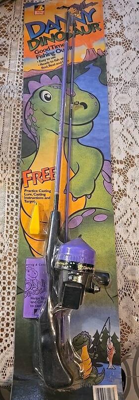 South Bend 039364814985 Kids Fishing Rod Reel Lure - Danny Dinosaur New Read