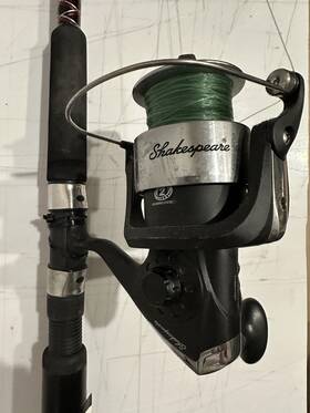 Uglybw70 Ugly Stik Comb10 Bigwater Spinning Comb10ft Med Heavy Rod Size Shakespeare Reel