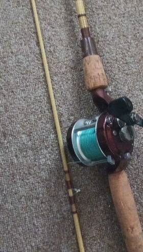 535-30171 Vogue Wilderness 6 Ft Medium Action Fishing Rod And Reel Combo Glass Cork 12-21 Lb