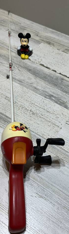 Zebco 032784012863 Vintage Disney Mickey Mouse Fishing Pole Floating Catch Rod And Reel
