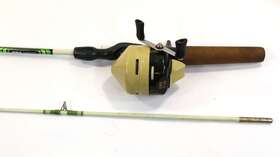 21-37529 Zebco Vintage 2 Piece 5ft 6 Inch 404 Spin Cast Fishing Combo Made In Usa