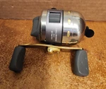 Shakespeare Synergy Steel Titanium 1502TI Spincast Reel Excellent --- Lot 3658. Fixed Price $12.57.