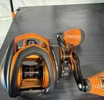 Lew's Slp Speed Spool Baitcast Fishing Reel 7.5:1 Gear Ratio Orange/black. Fixed Price $120.00.