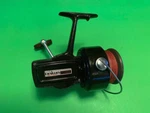 Vintage Daiwa Model Number 7700 Heavy Duty Saltwater Spinning Reel ((o)). Fixed Price $69.95.