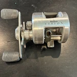 Vintage Pinnacle Vision Vs 10 Fishing Reel Working But Not Smooth Read & See Pic. Fixed Price $15.00.