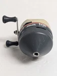 Vintage Zebco 404 Heavy Action Bait Spin Casting Fishing Reel. Fixed Price $13.49.