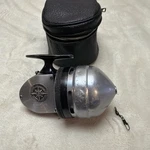 Vintage Shakespeare Number 1801 Fish Casting Reel With Case. Fixed Price $32.95.