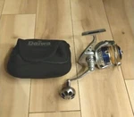 Daiwa Saltiga Z4500H Water Fishing /reel /some Scratches And Stains. Fixed Price $409.50.