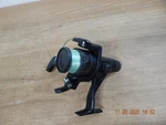 Shimano R1000 Spinning Cast Fishing Reel Front Drag Quickfire Ii. Fixed Price $14.99.
