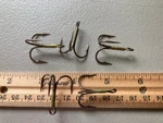 40 Eagle Claw 3934M Treble Hooks 3X Strong #1 Straight Point Bronze Free Ship. Fixed Price $10.99.