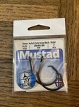 Mustad Demon Perfect Circle Line Black Nickel Hook Size 9/0. Fixed Price $17.88.