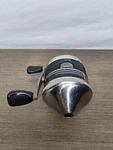Vintage Zebco 33 Spin Casting Fishing Reel Pan Bluegill Bass Crappie. Fixed Price $19.99.