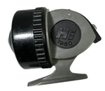 Hi Model 1960 Spincast Reel Star Drag Works Great. Fixed Price $24.99.