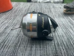 Vintage Shakespeare Synergy Steel USC10 ...spin Cast Reel Fishing. Fixed Price $14.00.