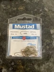 Mustad R43-94831 Dry 1XF/3XL Hooks #10 (qty See Pic). Fixed Price $7.64.