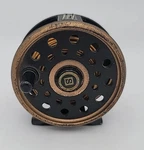 Shakespeare Alpha 2528G Fly Reel Vintage Ultralight 3.8OZ Fishing. Fixed Price $14.99.