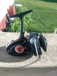 Vintage Berkley 410 Spinning Fishing Reel. Works!. Fixed Price $9.99.