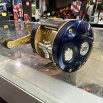 Abu Garcia Ambassadeur 5600WS Baitcasting Fishing Reel Blue/gold. Fixed Price $195.00.