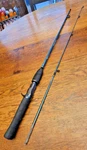 Shakespeare Durango DSC56-2M 2-PIECE 5'6" Casting Fishing Rod. Fixed Price $12.99.