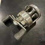Vintage Shakespeare Medalist BC4600 Baitcast Fishing Reel Good Used Cond Working. Fixed Price $30.00.