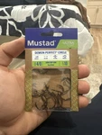 Mustad 39950NPBN3/0 Demon Perfect Circle Wide Gap Hook 3X Strong Short 4/0 10CT. Fixed Price $13.79.