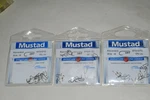 75EA Mustad Signature Fly Hooks Value Pack R50-94840 Dry Std Size 18. Fixed Price $12.99.