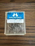 50 Mustad 92141-BR Salmon Steelhead Egg Sac Beak Hook Bronze Size 3. Fixed Price $7.96.