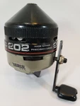 Zebco 202 Spincasting Fishing Reel Bass Catfish Panfish Trout / Euc. Fixed Price $6.98.
