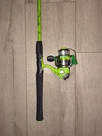 Zebco Splash 6' Medium Light 2PC Spinning Combo-green. Fixed Price $24.99.