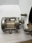 SKR2000C Vintage Saltwater Shakespeare Fishing Reel Ball Bearing Used. Fixed Price $70.00.