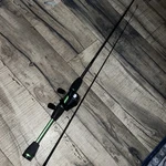 Shakespeare Ugly Stik GX2 Medium Spinning Rod USYSC56M + USC26 Reel Combo. Fixed Price $37.00.
