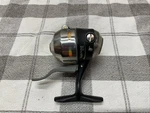 Shakespeare Ice Fishing Reel Ugly Select Usims 4.1:1 - 70 YDS/4LB. Fixed Price $23.00.