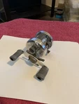 Shimano Corsair Cs 200 Round Baitcast Reel 3 Bearings. Fixed Price $50.00.