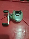Vintage Quantum Accurist 500 Pt Bait Casting Reel. Fixed Price $17.95.