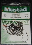 25 Mustad 39951BLN-30 Ultra Point Size 3/0 Circle Hooks 1X Fine Black Nickel. Fixed Price $10.79.