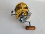 Penn International 30 Big Gamefish Trolling Fishing Reel W Butterscotch Handle. Fixed Price $124.99.