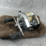 Vintage Shimano Bantam 100 Baitcasting Reel Star Drag Crank Bass Fish Japan. Fixed Price $59.86.