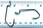 100 Matzuo 142010 Black Sickle J-bend Worm Fish Hooks Size 2/0. Fixed Price $14.99.